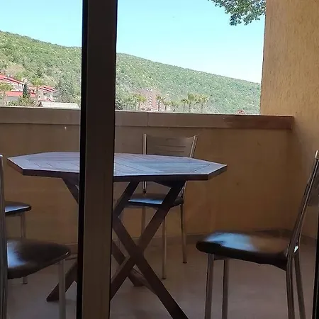 на метри от плажа Sveti Vlas